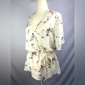 Sienna Sky white floral wrap waist V-neck blouse women’s size L